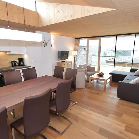 Modern With Balcony And Access To Sauna
