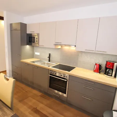 Modern With Balcony And Access To Sauna Lejlighed *